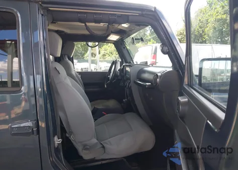 2008 Jeep Wrangler Unlimited Sahara из США, поврежденный, VIN 1J8GA59148L517387